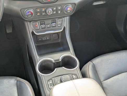 Used 2019 GMC Terrain SLT w/ Preferred Package image 20