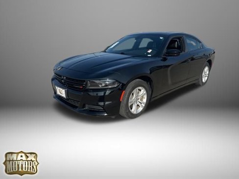 Used 2022 Dodge Charger SXT w/ Leather Interior Group image 3