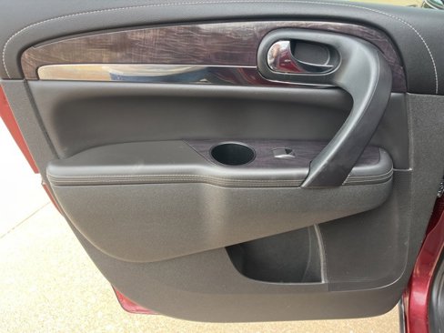 Used 2017 Buick Enclave Leather image 39