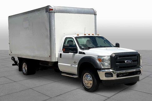 Used 2015 Ford F550 2WD Regular Cab Super Duty image 2