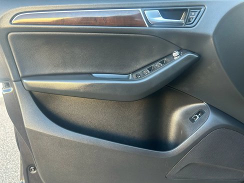 Used 2016 Audi Q5 2.0T Premium w/ Audi MMI Navigation Plus image 10