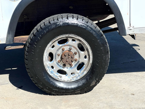 Used 2004 Chevrolet Silverado 2500 4x4 Regular Cab image 11