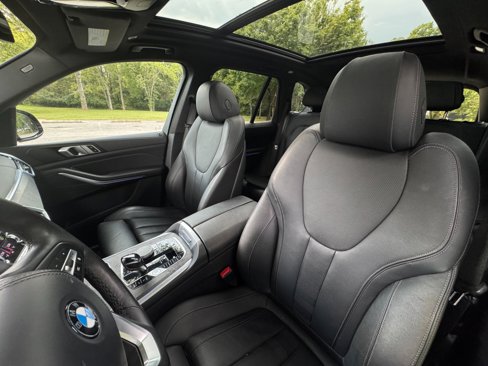 Used 2022 BMW X5 sDrive40i w/ Premium Package image 11