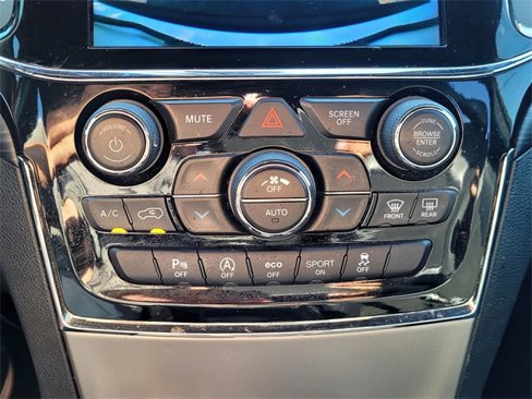 Used 2021 Jeep Grand Cherokee Laredo X image 19