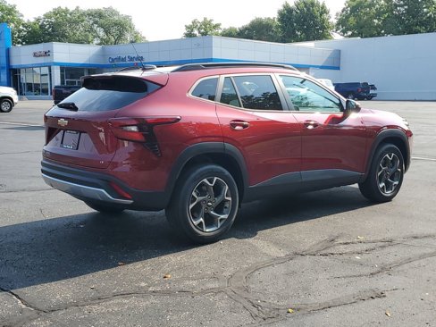 New 2025 Chevrolet Trax LT w/ Driver Confidence Package image 3