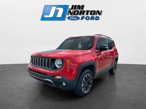 Used 2023 Jeep Renegade Latitude image 2