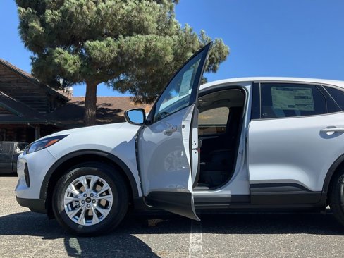 New 2025 Ford Escape Active image 44