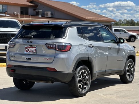 Used 2020 Jeep Compass Trailhawk image 3