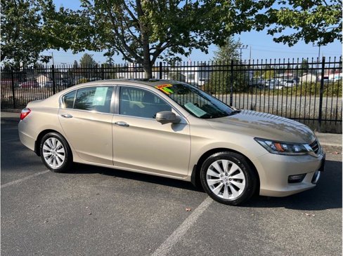 Used 2014 Honda Accord EX image 2