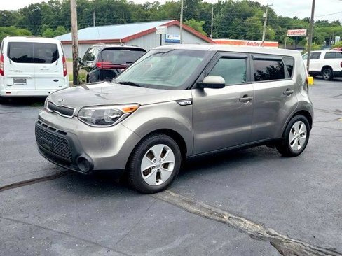 Used 2016 Kia Soul image 2