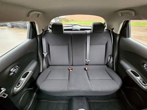 Used 2013 Nissan Juke S image 12