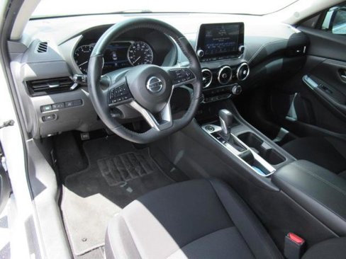 Used 2022 Nissan Sentra SV w/ Trunk Package image 16