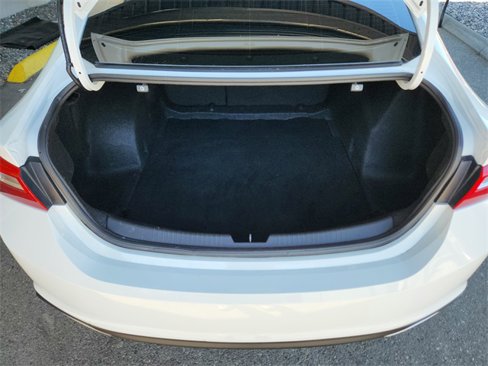 Used 2021 Chevrolet Malibu RS image 15