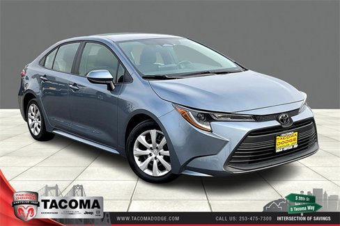 Used 2024 Toyota Corolla LE image 1