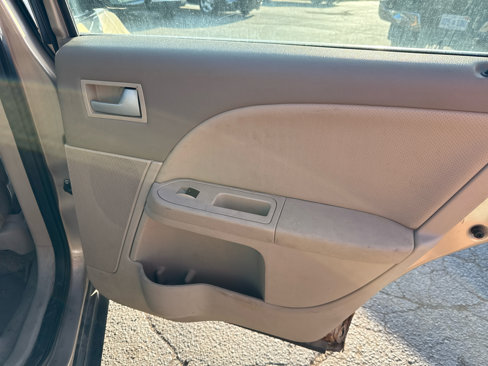 Used 2007 Mercury Montego Luxury image 14