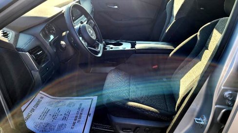Used 2022 Nissan Rogue SV image 9