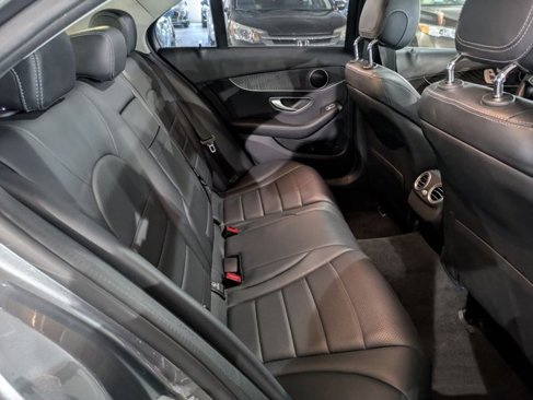 Used 2017 Mercedes-Benz C 300 4MATIC Sedan image 21