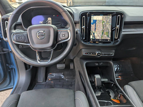 Used 2023 Volvo XC40 Recharge Ultimate image 12
