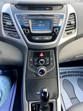 Used 2015 Hyundai Elantra SE w/ Option Group 02 image 17