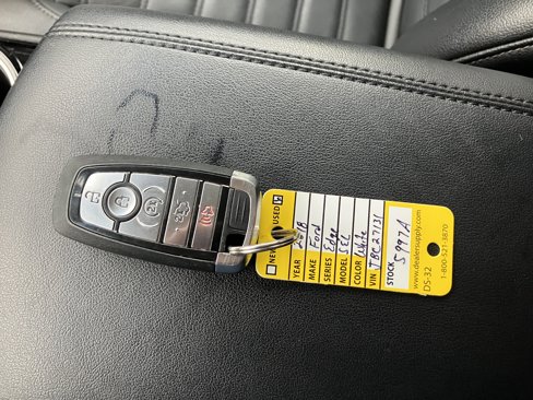 Used 2018 Ford Edge SEL w/ Equipment Group 201A image 20