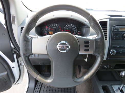 Used 2011 Nissan Xterra S image 11