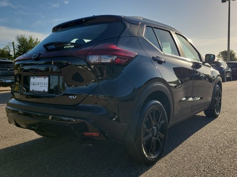 Certified 2024 Nissan Kicks SV image 5