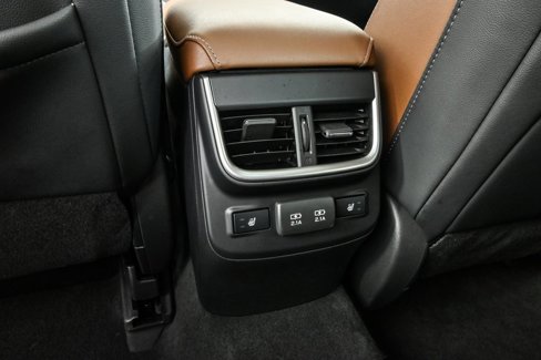 Used 2022 Subaru Outback Touring image 18