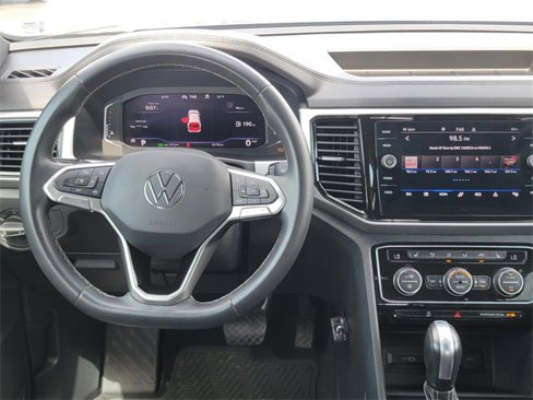 Used 2022 Volkswagen Atlas Cross Sport SE image 5