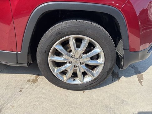 Used 2014 Jeep Cherokee Limited image 18