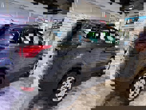 Used 2019 Ford Escape S image 3