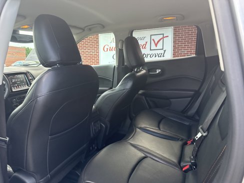 Used 2019 Jeep Compass Limited image 10