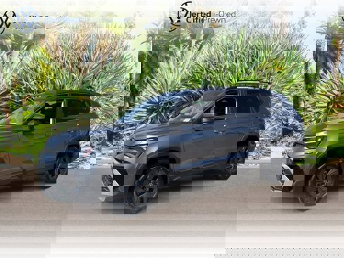 Certified 2025 Volkswagen Taos S image 1
