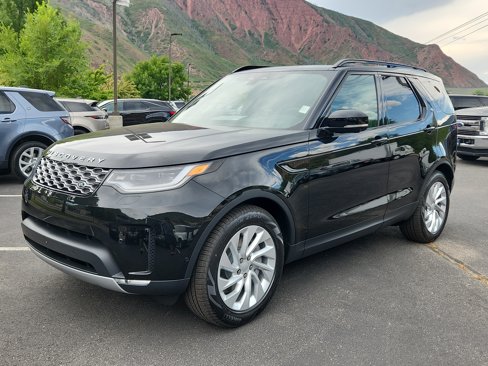 New 2025 Land Rover Discovery S image 6