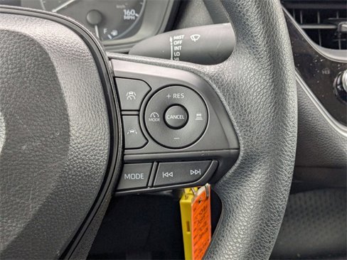 Certified 2025 Toyota Corolla LE image 18