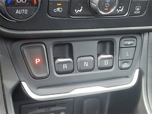 Used 2019 GMC Terrain Denali w/ Advanced Safety Package image 15
