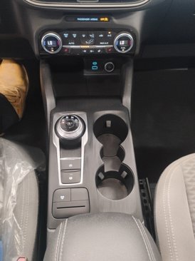 Used 2021 Ford Escape SE w/ SE Sport Appearance Package image 30