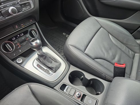 Used 2018 Audi Q3 2.0T Premium w/ Convenience Package image 24