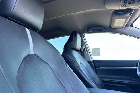 Used 2021 Toyota Camry XSE w/ Navigation Package image 18
