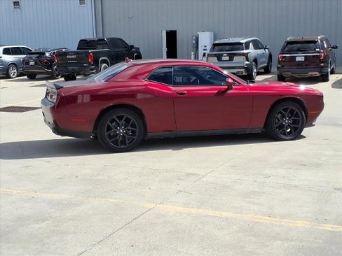 Used 2021 Dodge Challenger SXT w/ Blacktop Package image 6
