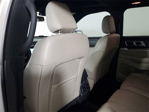 Used 2018 Ford Explorer Limited w/ Equipment Group 301A image 10