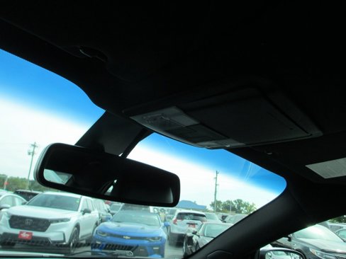 Used 2016 Ford Taurus Limited image 25