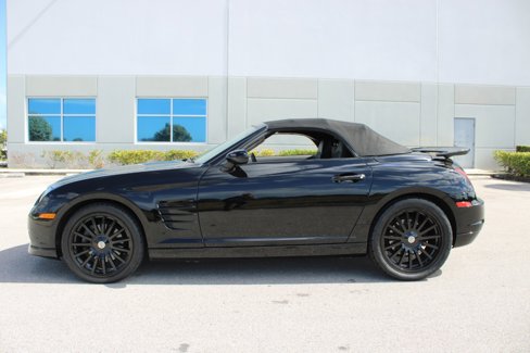 Used 2005 Chrysler Crossfire Convertible image 9