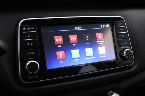Used 2022 Nissan Kicks S image 6
