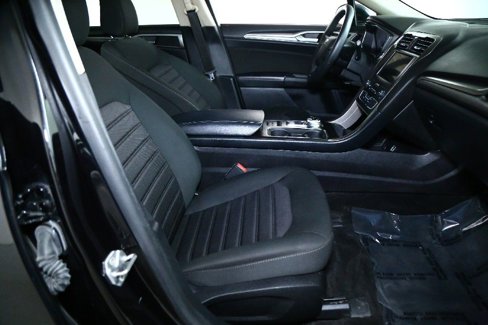 Used 2020 Ford Fusion SE image 34