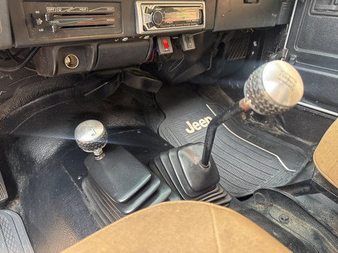 Used 1993 Jeep Wrangler S image 16
