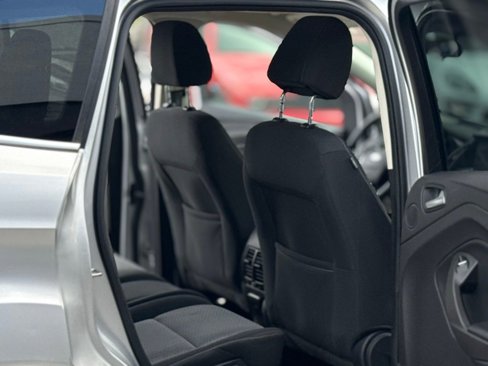 Used 2017 Ford Escape SE w/ Equipment Group 201A image 33