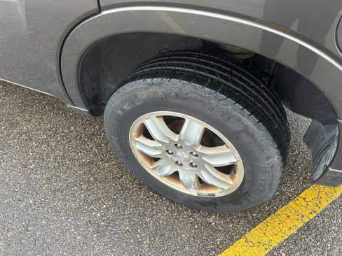 Used 2011 Mitsubishi Endeavor LS image 11