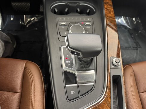 Used 2019 Audi A4 2.0T Premium w/ Convenience Package image 22