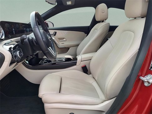 Used 2021 Mercedes-Benz CLA 250 image 29