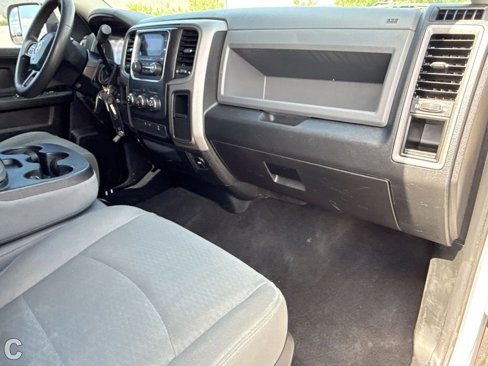 Used 2018 RAM 2500 Tradesman w/ Chrome Appearance Group image 25